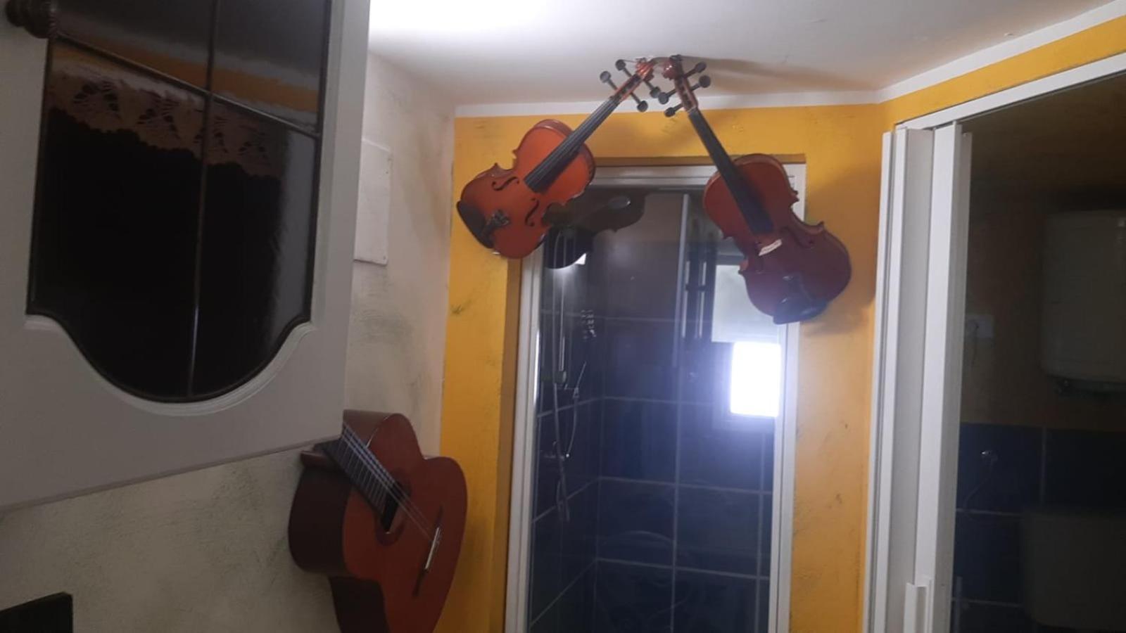 Airport Jackson Loft Apartment Катания Екстериор снимка